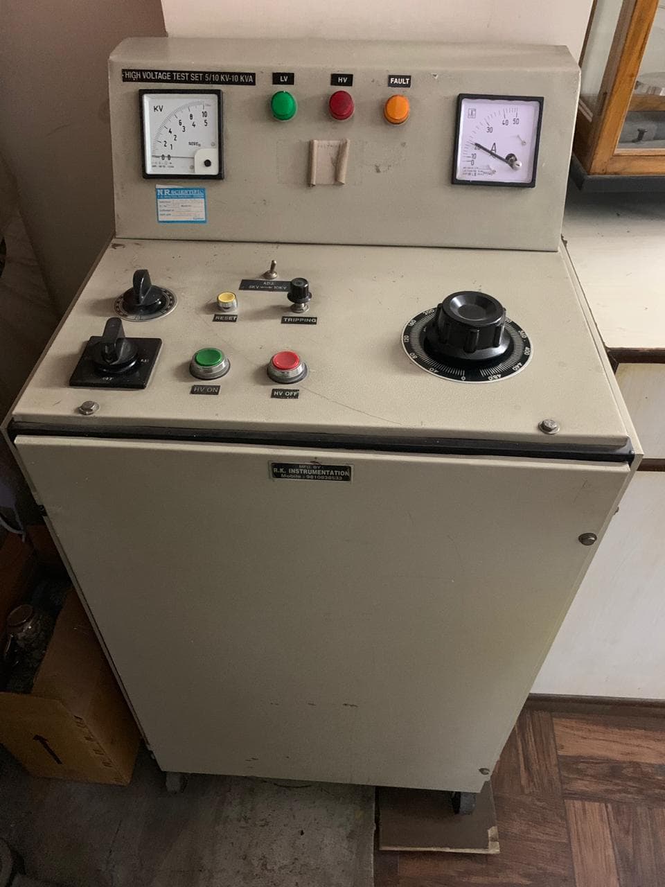 High Voltage Testing Machine